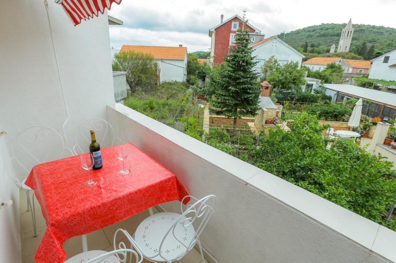 Apartments Maslina Božava Екстериор снимка