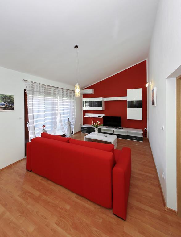 Apartments Maslina Božava Екстериор снимка
